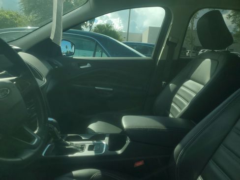Used 2019 Ford Escape SEL FWD image 9