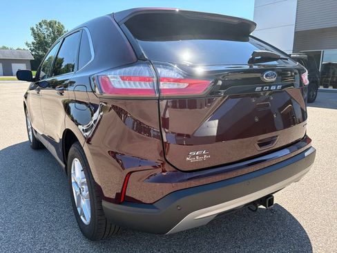 Used 2024 Ford Edge SEL w/ Convenience Package AWD/4WD image 7