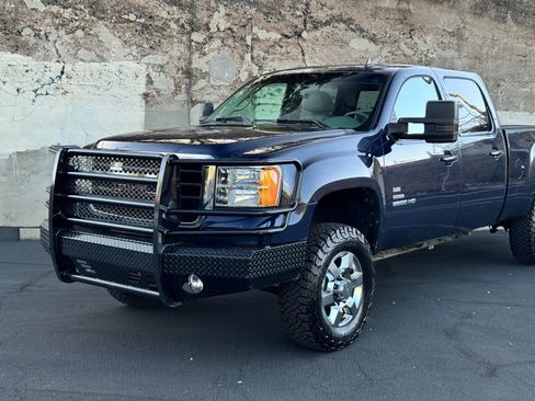 Used 2010 GMC Sierra 2500 SLT AWD/4WD image 13