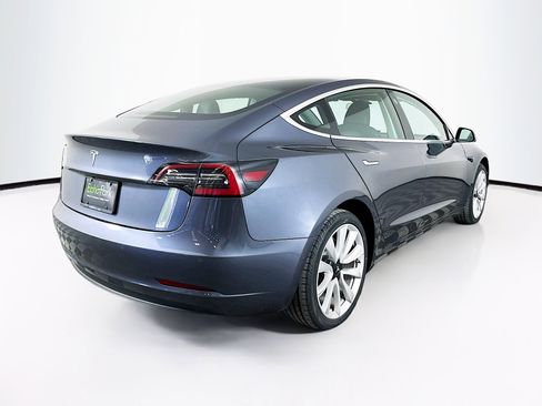Used 2020 Tesla Model 3 Standard Range Plus image 9