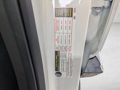 Used 2025 Nissan Rogue Platinum image 15