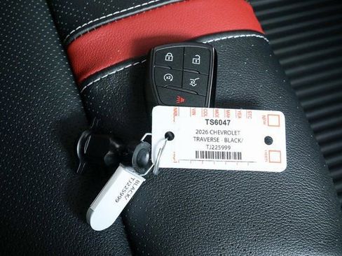 New 2026 Chevrolet Traverse RS w/ LPO, Floor Liner Package image 38