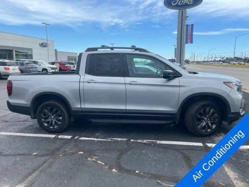 Used 2021 Honda Ridgeline Sport image 4
