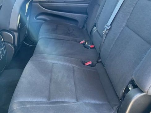 Used 2022 Dodge Durango SXT image 25