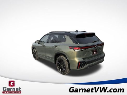 New 2026 Volkswagen Tiguan SE R-Line image 3