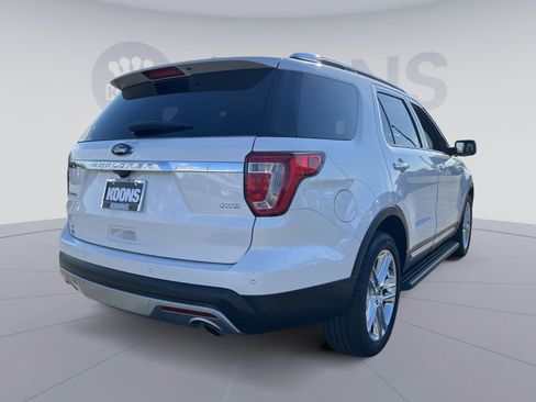 Used 2017 Ford Explorer Limited w/ Equipment Group 301A AWD/4WD image 16