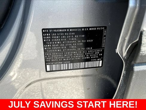 Used 2024 Volkswagen Tiguan SE FWD image 24