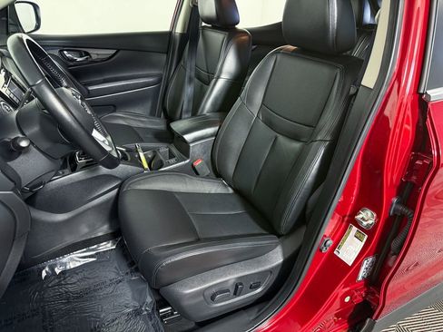 Used 2022 Nissan Rogue Sport SL w/ Premium Package image 17