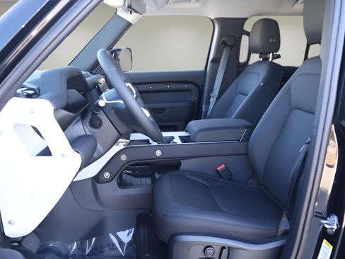 New 2026 Land Rover Defender 110 S image 9