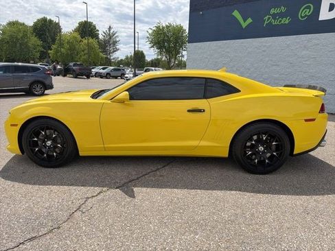 Used 2015 Chevrolet Camaro SS w/ RS Package RWD image 2