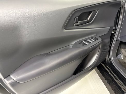 Used 2023 Toyota Prius LE FWD image 17