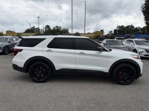Used 2023 Ford Explorer ST w/ Equipment Group 401A AWD/4WD image 11