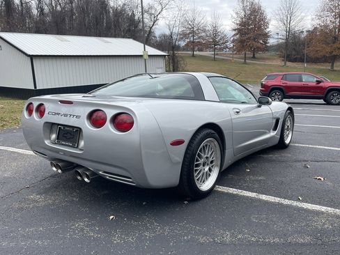 Used 1999 Chevrolet Corvette Coupe image 3
