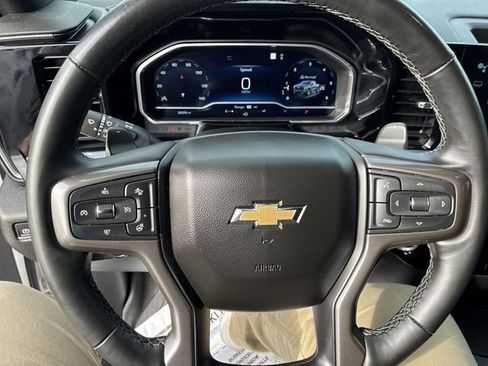 Used 2023 Chevrolet Silverado 1500 High Country w/ High Country Premium Package AWD/4WD image 14