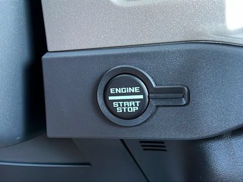 New 2026 Ford Bronco Outer Banks AWD/4WD image 28