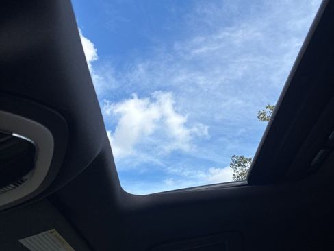 Used 2018 Porsche Cayenne image 14