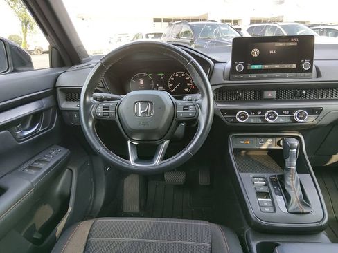 Used 2025 Honda CR-V Sport image 11