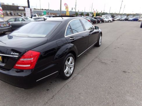 Used 2011 Mercedes-Benz S 550 4MATIC image 39