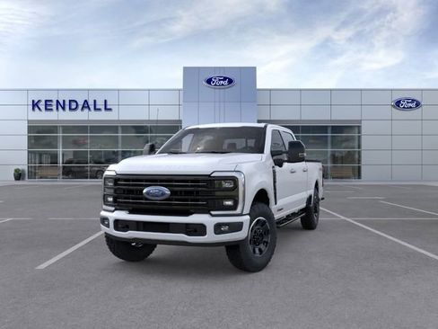 New 2026 Ford F250 Platinum w/ Tremor Off-Road Package AWD/4WD image 2