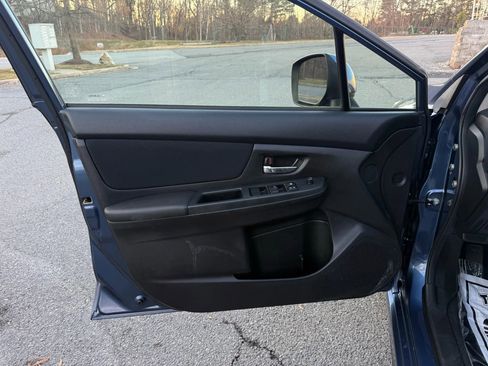 Used 2012 Subaru Impreza 2.0i Sport Premium image 17