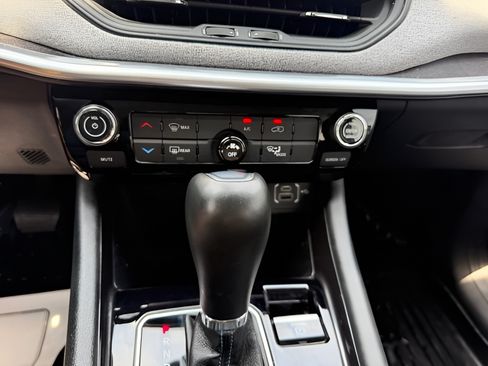 Used 2022 Jeep Compass Latitude AWD/4WD image 18