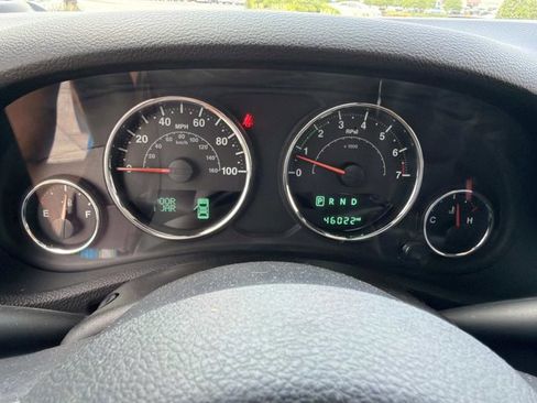 Used 2017 Jeep Wrangler Unlimited Sahara w/ Quick Order Package 24E Chief AWD/4WD image 25