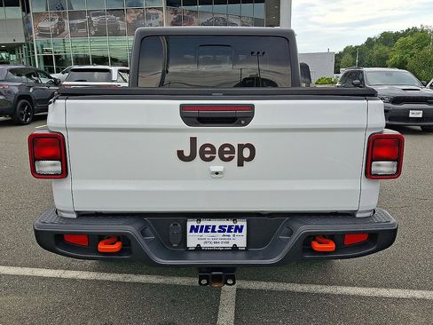 Used 2023 Jeep Gladiator Mojave w/ Cold Weather Group AWD/4WD image 29