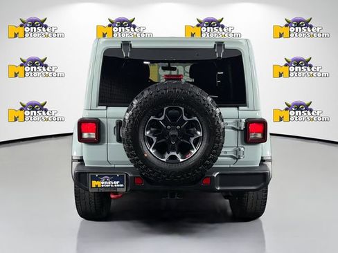 Used 2023 Jeep Wrangler Unlimited Rubicon AWD/4WD image 6