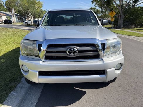 Used 2006 Toyota Tacoma PreRunner RWD image 3