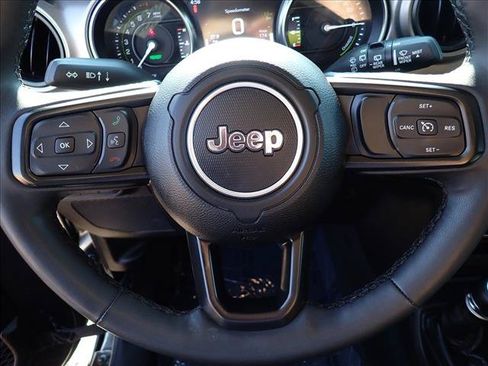 Used 2023 Jeep Wrangler Unlimited w/ Cold Weather Group AWD/4WD image 13