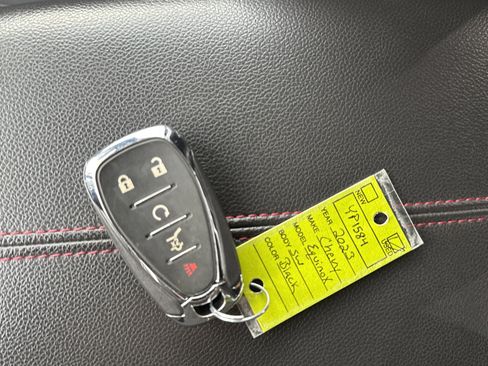 Used 2023 Chevrolet Equinox RS image 27