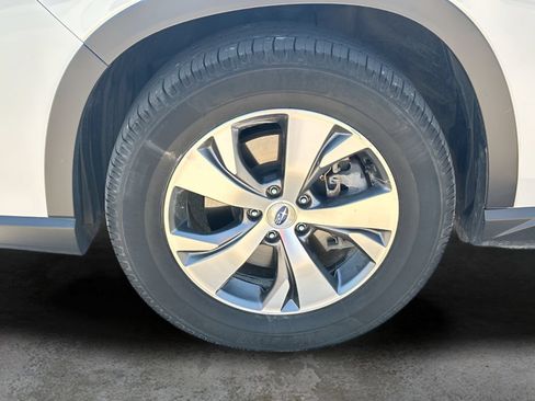Used 2022 Subaru Ascent Premium AWD/4WD image 8
