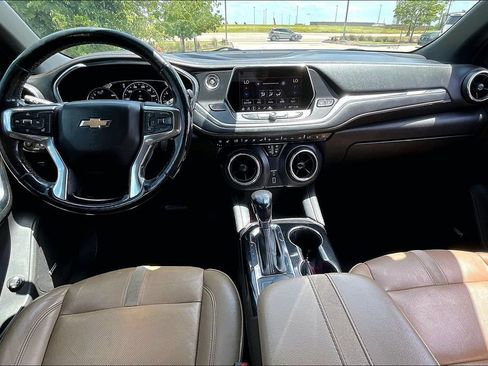 Used 2019 Chevrolet Blazer Premier w/ Sun and Wheels Package FWD image 17