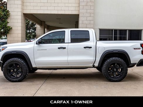 Used 2025 Chevrolet Colorado Trail Boss AWD/4WD image 6