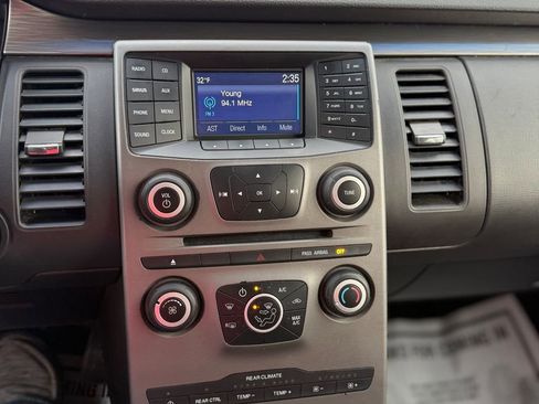 Used 2015 Ford Flex SE image 30