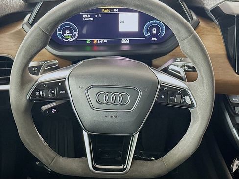 Used 2022 Audi e-tron GT Premium Plus AWD/4WD image 17