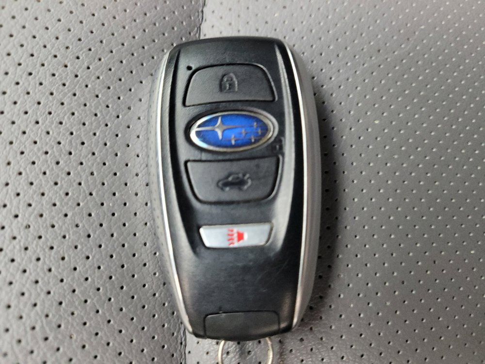 Used 2018 Subaru Outback 3.6R Limited AWD/4WD image 32