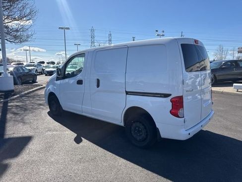Used 2021 Nissan NV200 SV w/ Back Door Glass Package image 12