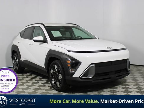 Used 2025 Hyundai Kona SEL FWD image 1