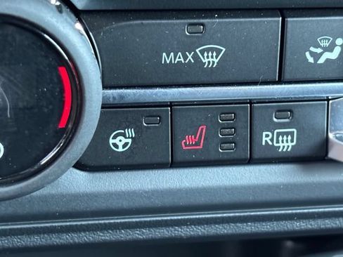 Used 2025 Ford Bronco Outer Banks AWD/4WD image 10