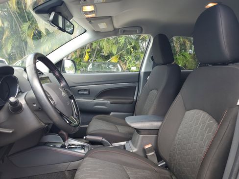 Used 2023 Mitsubishi Outlander Sport LE image 9