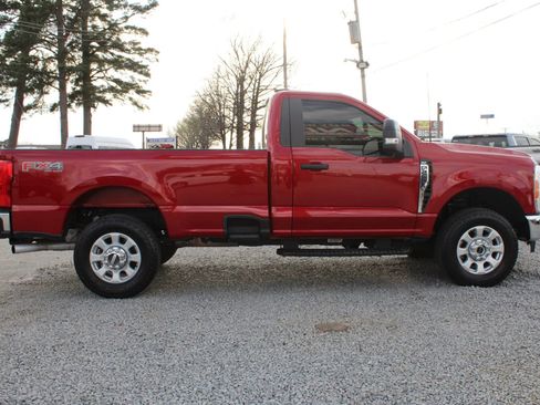 Used 2023 Ford F250 XLT w/ FX4 Off-Road Package image 8