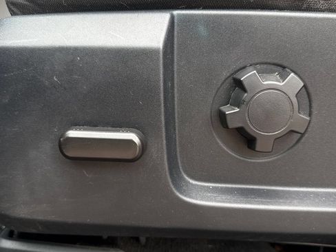 Used 2017 Ford Expedition EL XLT AWD/4WD image 26