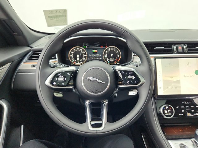Certified 2026 Jaguar F-PACE R-Dynamic S AWD/4WD image 25