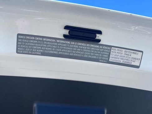 Used 2020 Tesla Model X Long Range image 10