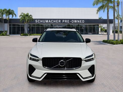 Used 2025 Volvo XC60 B5 Core w/ Protection Package Premier AWD/4WD image 2