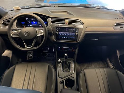 Certified 2023 Volkswagen Tiguan SE R-Line FWD image 14