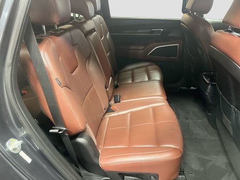 Used 2023 Kia Telluride EX image 29