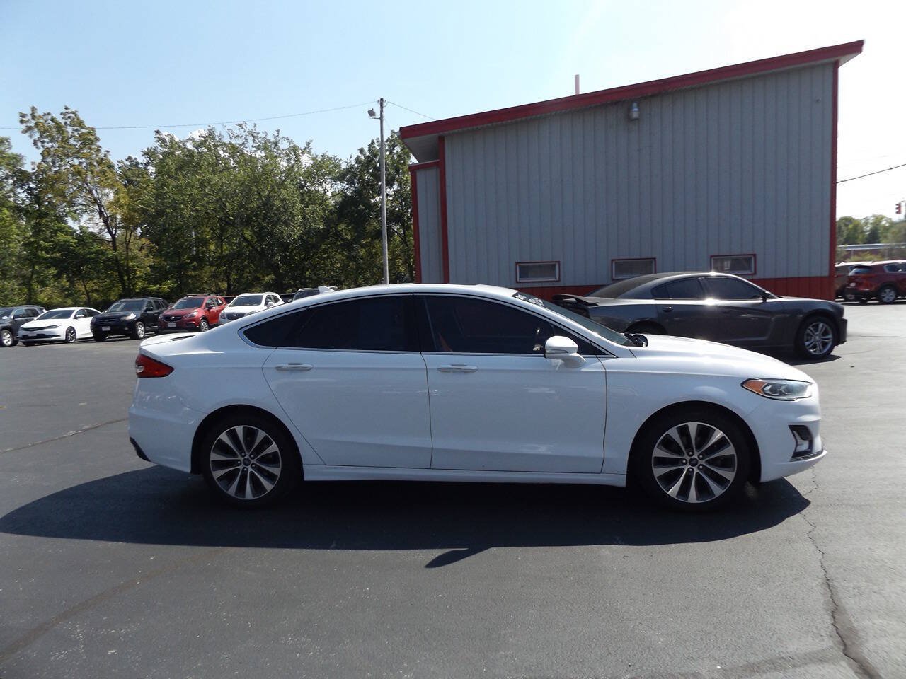 Used 2019 Ford Fusion Titanium AWD/4WD image 5