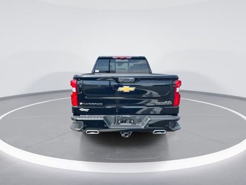 Used 2025 Chevrolet Silverado 1500 High Country w/ High Country Premium Package AWD/4WD image 7